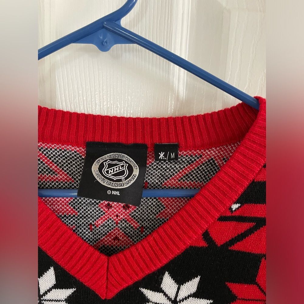 Chicago BlackHawks Hockey Christmas Sweater Pullover Holiday New without tags - Picture 3 of 5